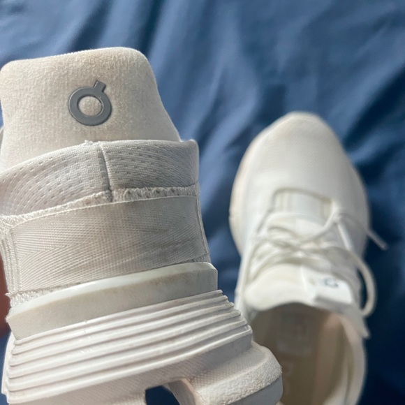 On Running Cloudnova - Picture 8 of 9